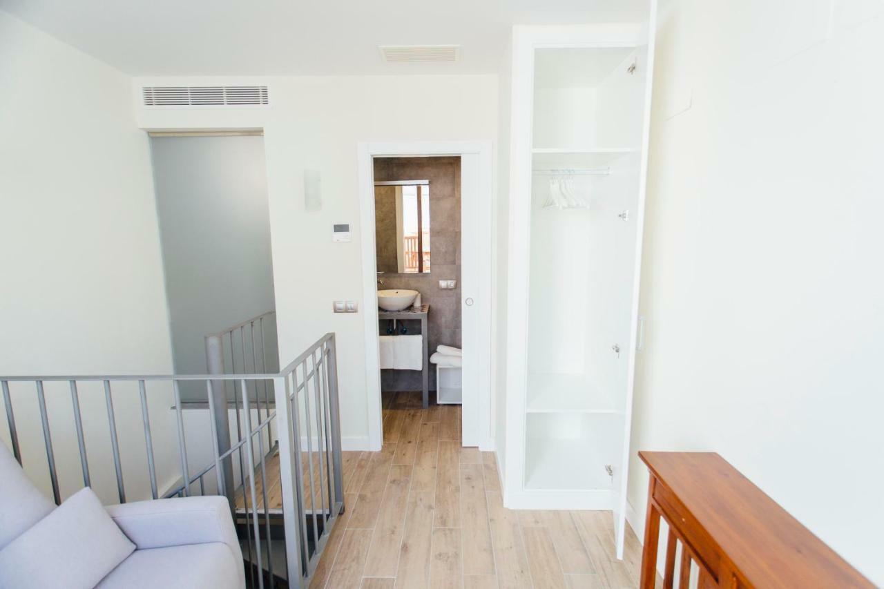 One&Lux Byron Suites Sevilla Bagian luar foto